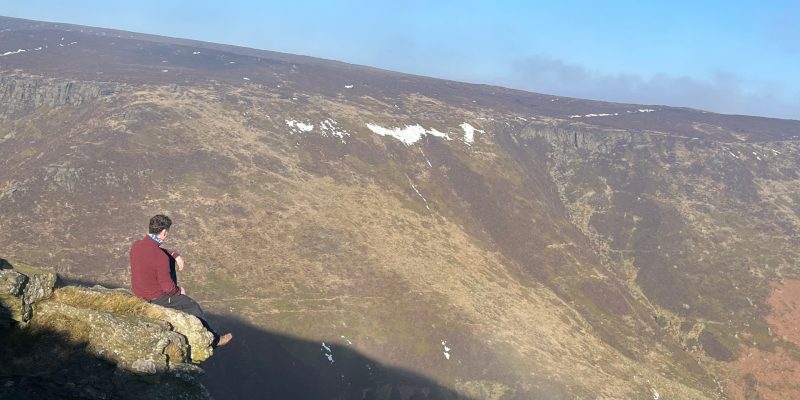 Garmin satellite tracker in peak district mountain range